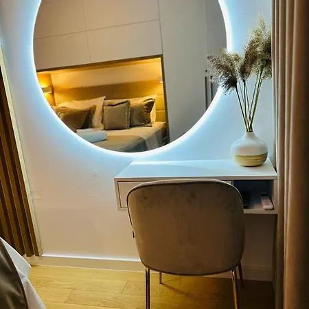 Daire Palms Baška Voda